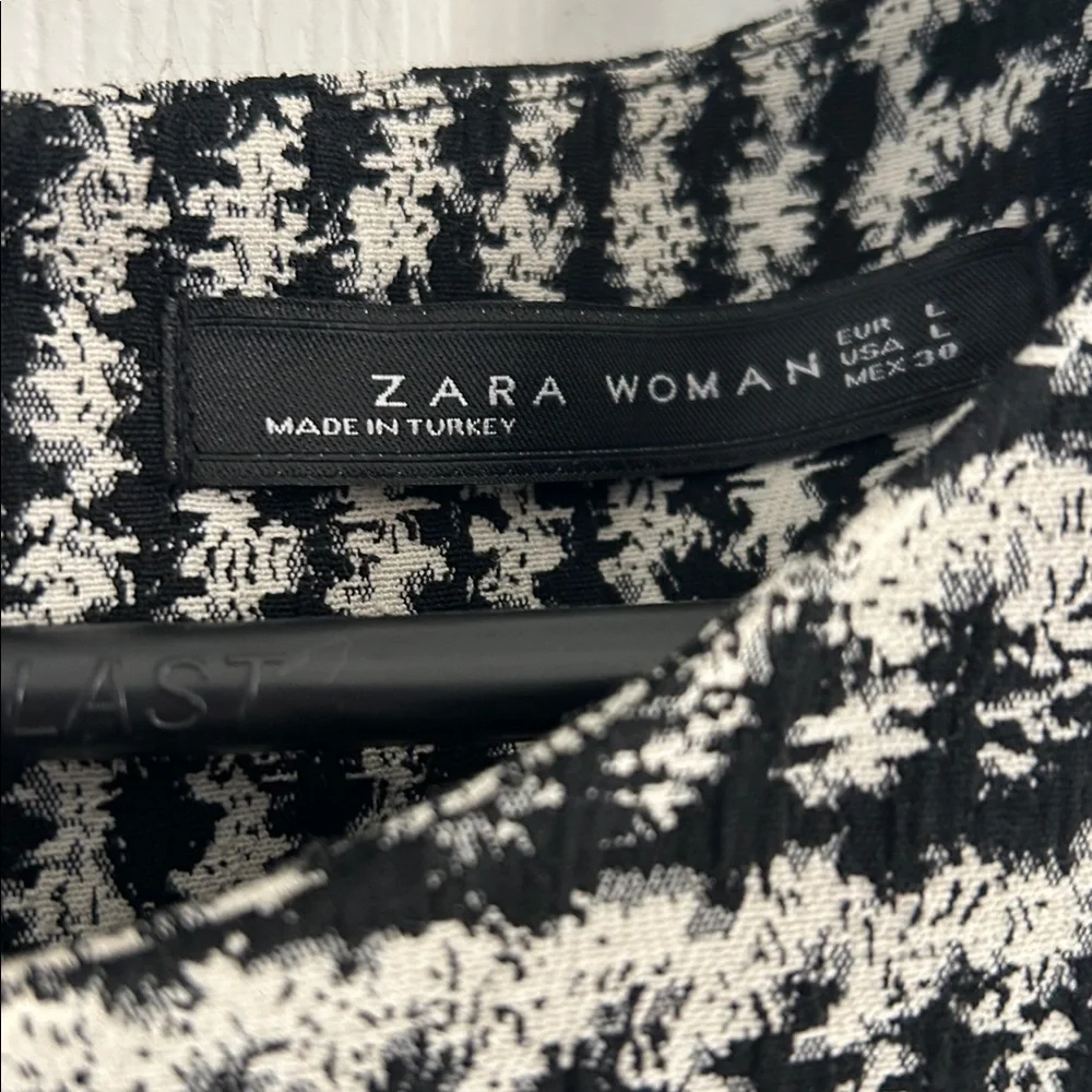 ZARA WOMAN SHIFT DRESS BLACK WHITE HOUNDSTOOTH PLAID BELL SLEEVES SIZE L - Picture 3 of 5